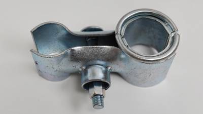 The steel mesh fence hinge includes a locking ring The steel mesh fence hinge includes a locking ring