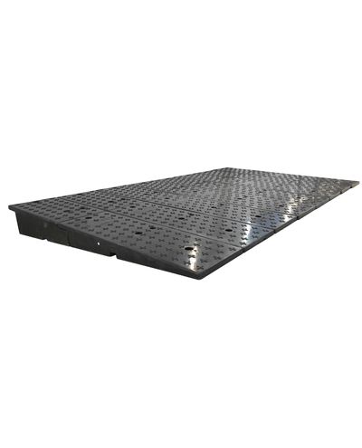 Rubber container ramp